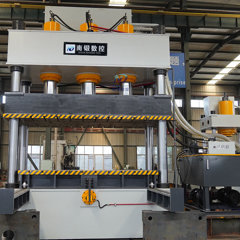 1000噸四柱油壓機