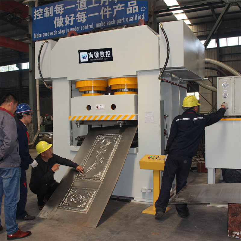 2500噸框式液壓機門面壓花成型油壓機