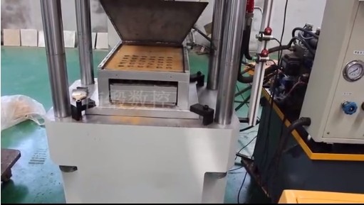 100噸粉末成型液壓機試機視頻