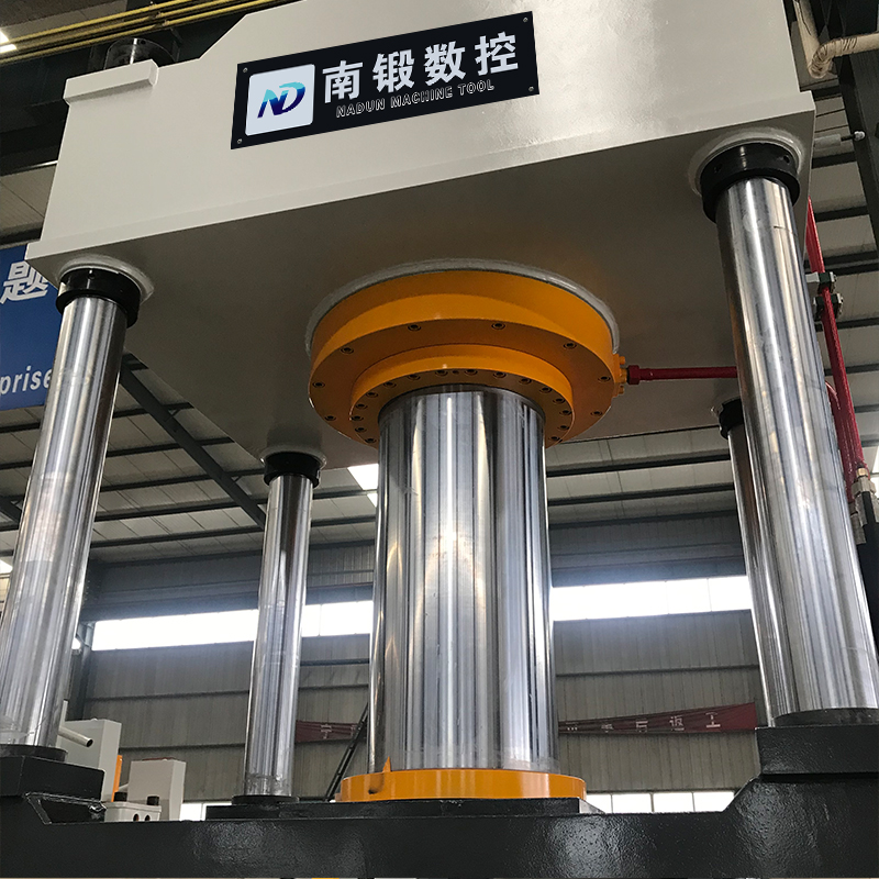500T三梁四柱油壓機，500噸常規油壓機