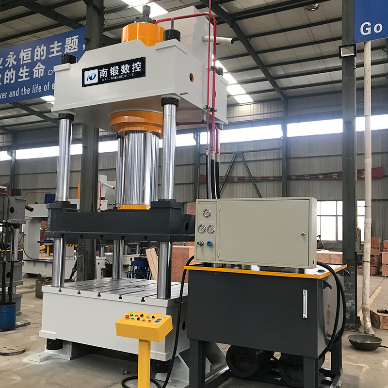 500T三梁四柱油壓機，500噸常規油壓機