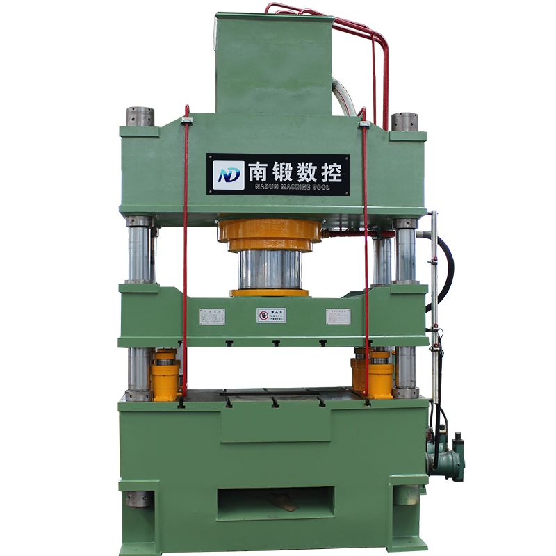 四柱油壓機的頂出缸有什么作用